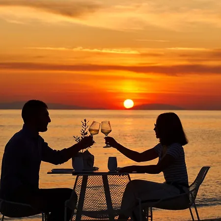 Icon By The Sea Hotel Potos