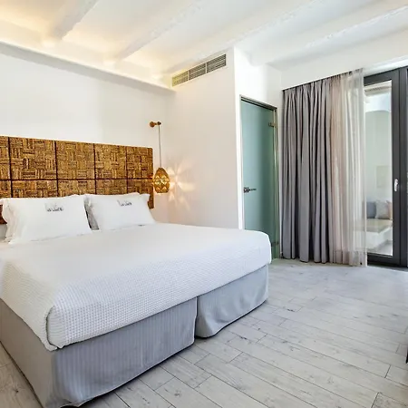 Icon By The Sea Hotel