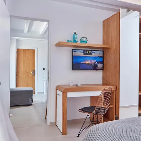 Icon By The Sea Hotel Potos