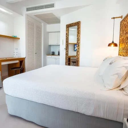 Icon By The Sea Hotel Potos