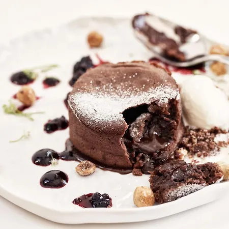 Icon By The Sea Potos