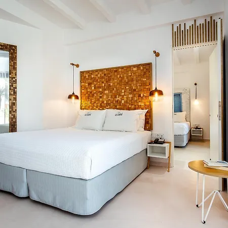 Icon By The Sea Potos