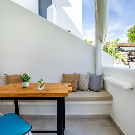 Icon By The Sea Hotel Potos