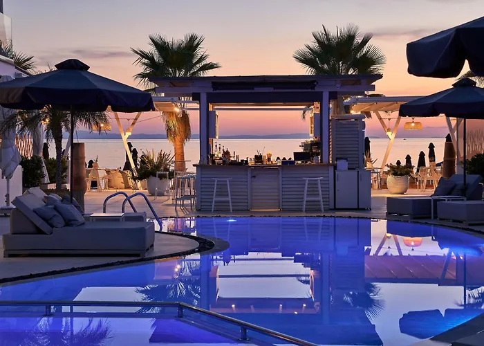 Icon By The Sea Otel