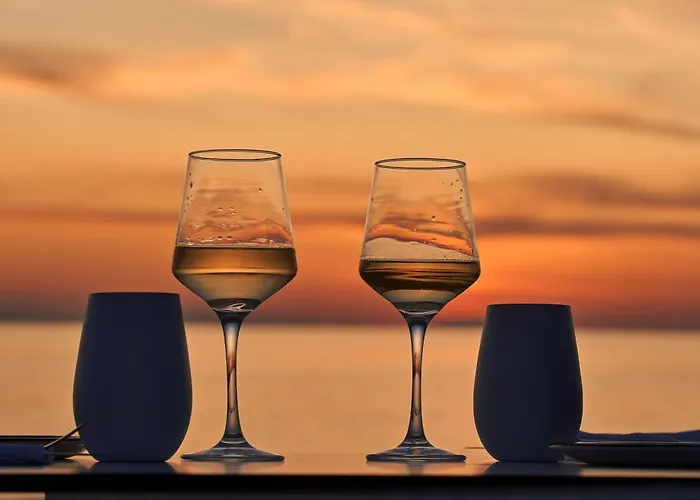 Icon By The Sea Otel