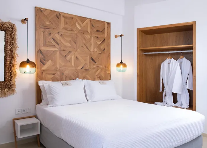 Icon By The Sea Otel