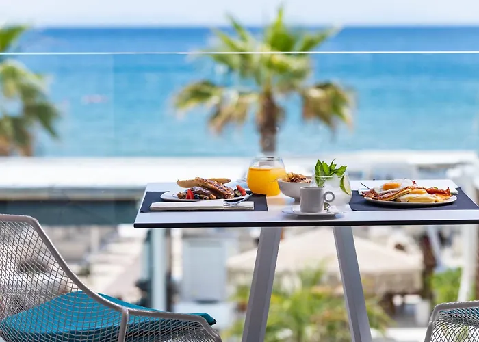 Icon By The Sea Potos