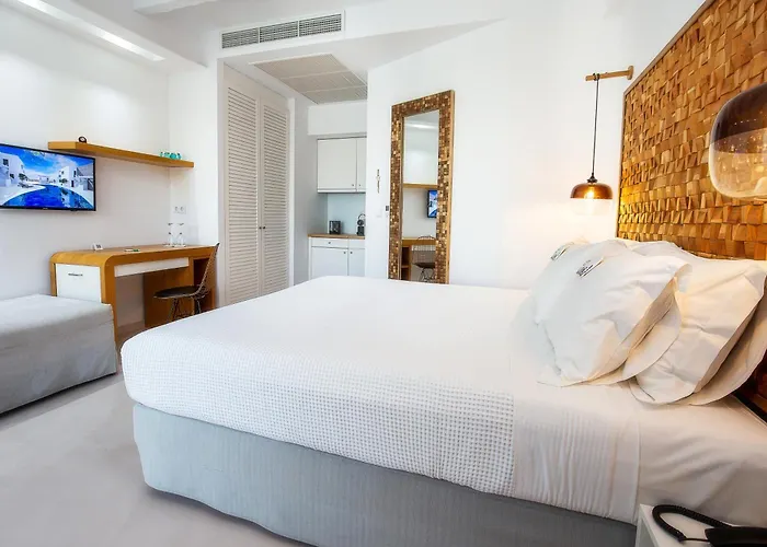 Icon By The Sea Otel Potos