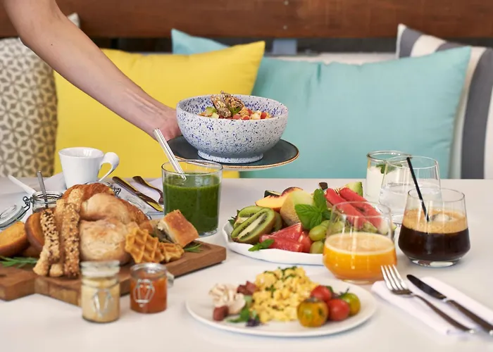 Icon By The Sea Potos