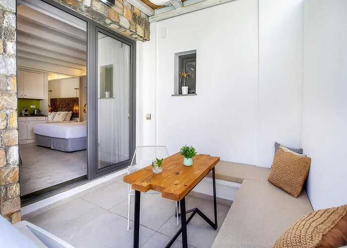 Icon By The Sea Otel *